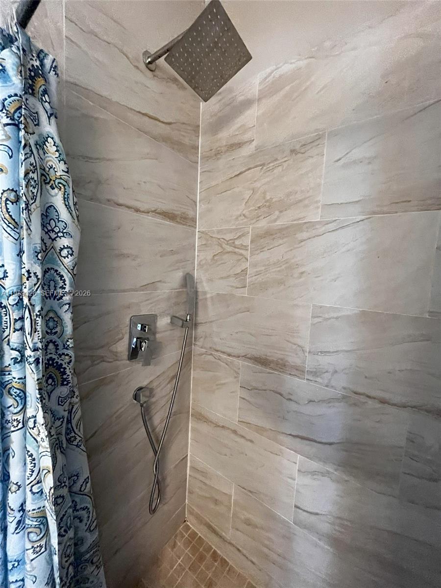 1320 Drexel Ave #301 Miami Beach, FL 33139