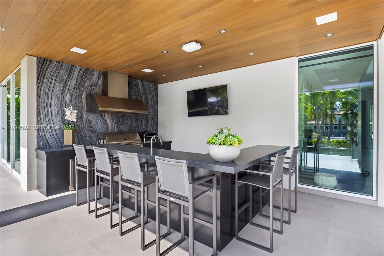 650 Royal Plz Dr Fort Lauderdale, FL 33301