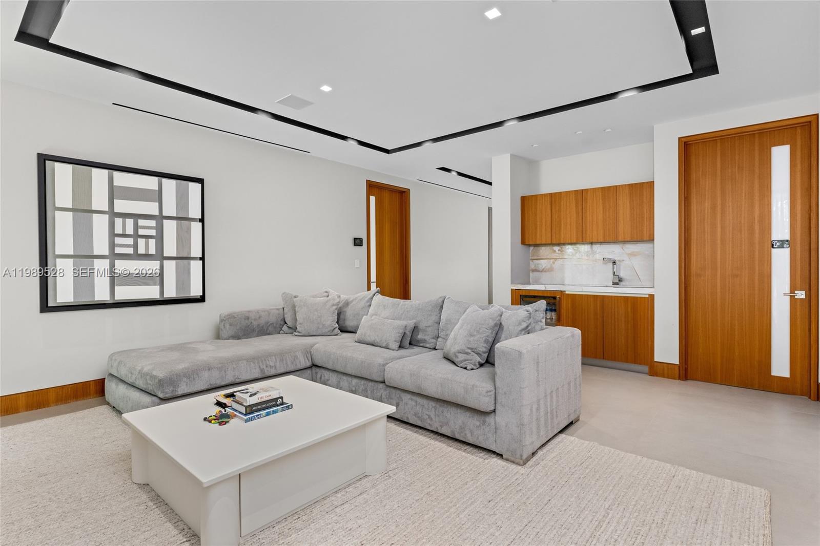 650 Royal Plz Dr Fort Lauderdale, FL 33301