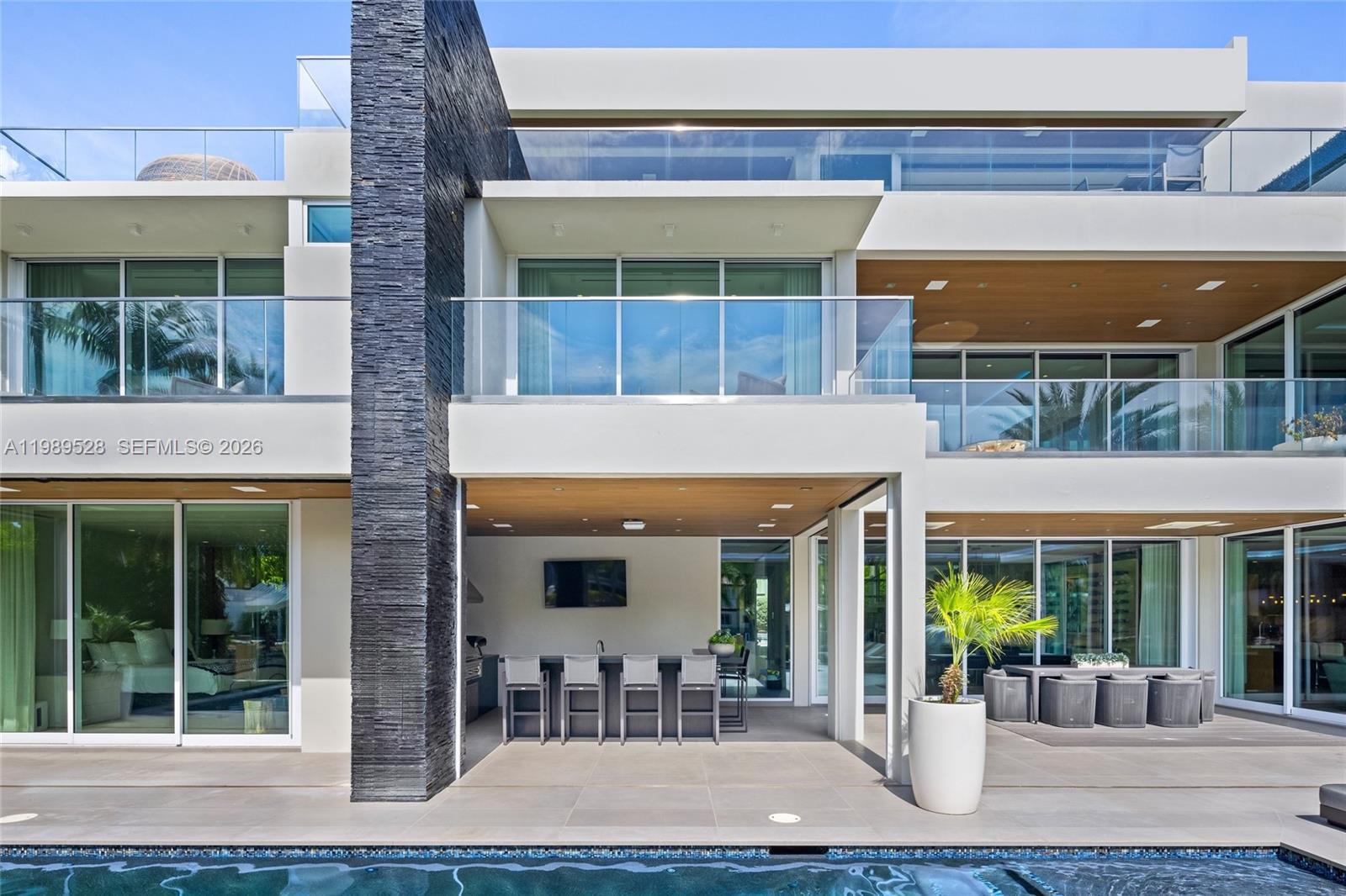 650 Royal Plz Dr Fort Lauderdale, FL 33301