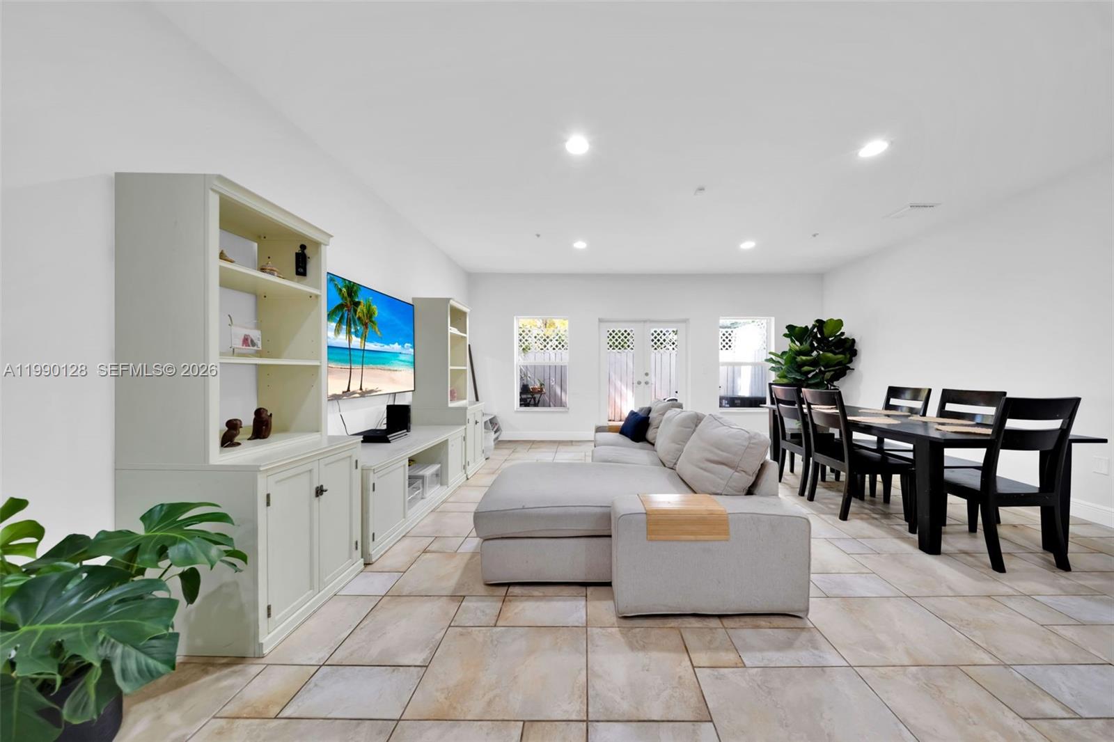 2917 SW 30th Ct #2917 Miami, FL 33133