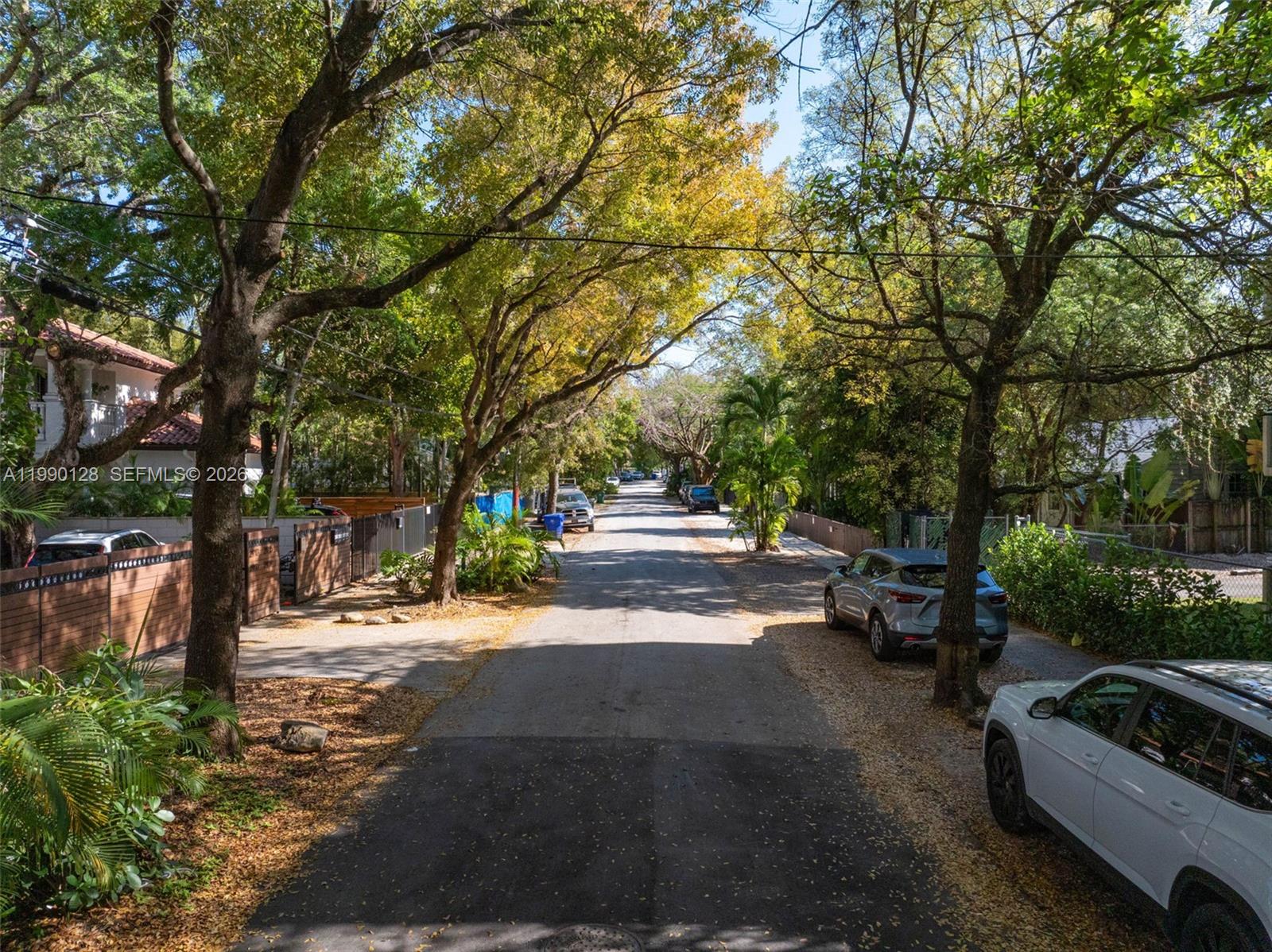 2917 SW 30th Ct #2917 Miami, FL 33133