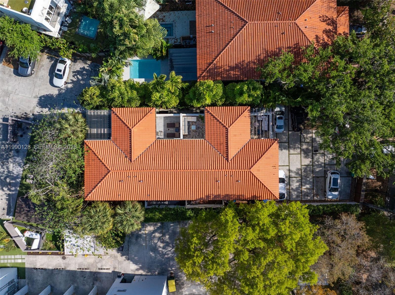 2917 SW 30th Ct #2917 Miami, FL 33133