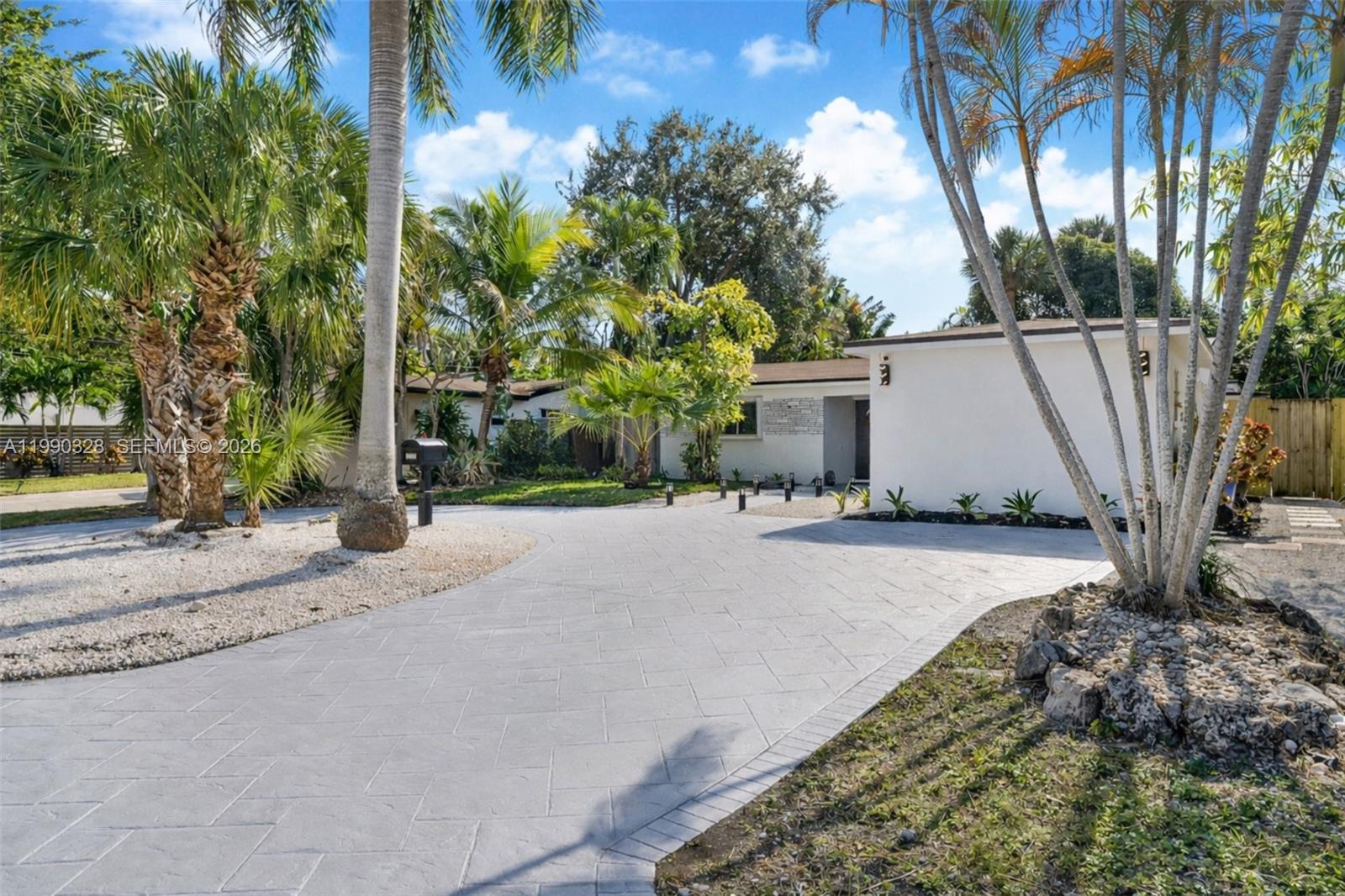 1000 SW 32nd St Fort Lauderdale, FL 33315