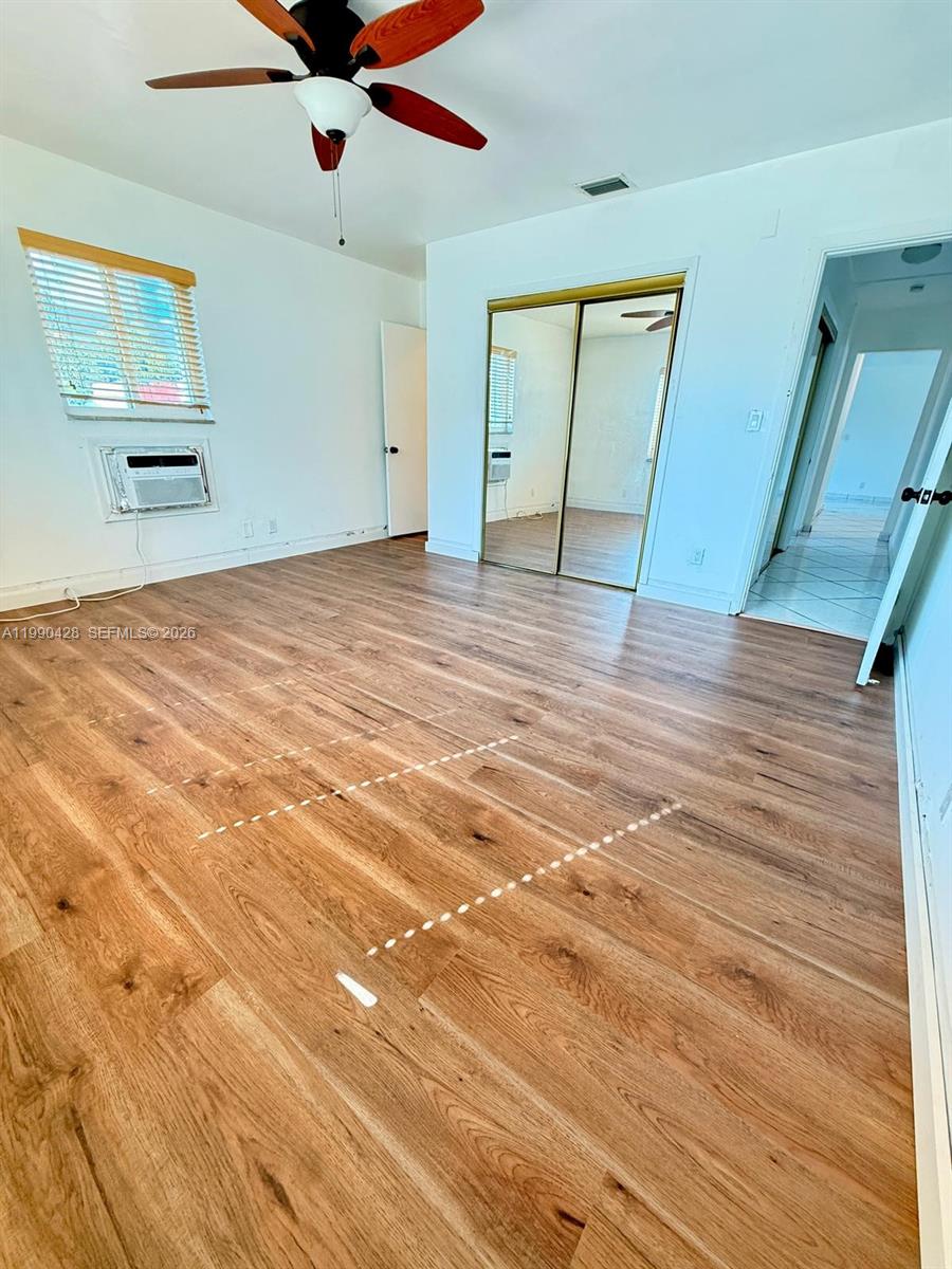 2458 Plunkett St Hollywood, FL 33020