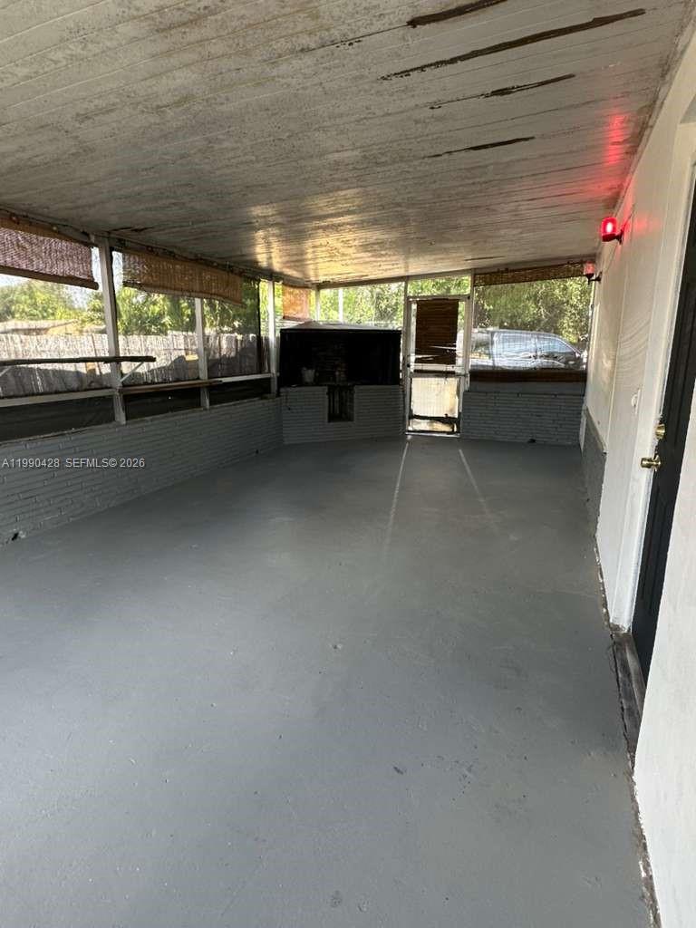 2458 Plunkett St Hollywood, FL 33020