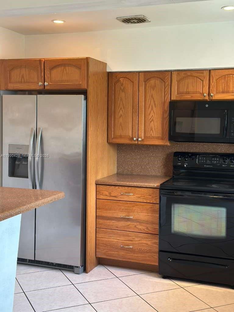 2458 Plunkett St Hollywood, FL 33020