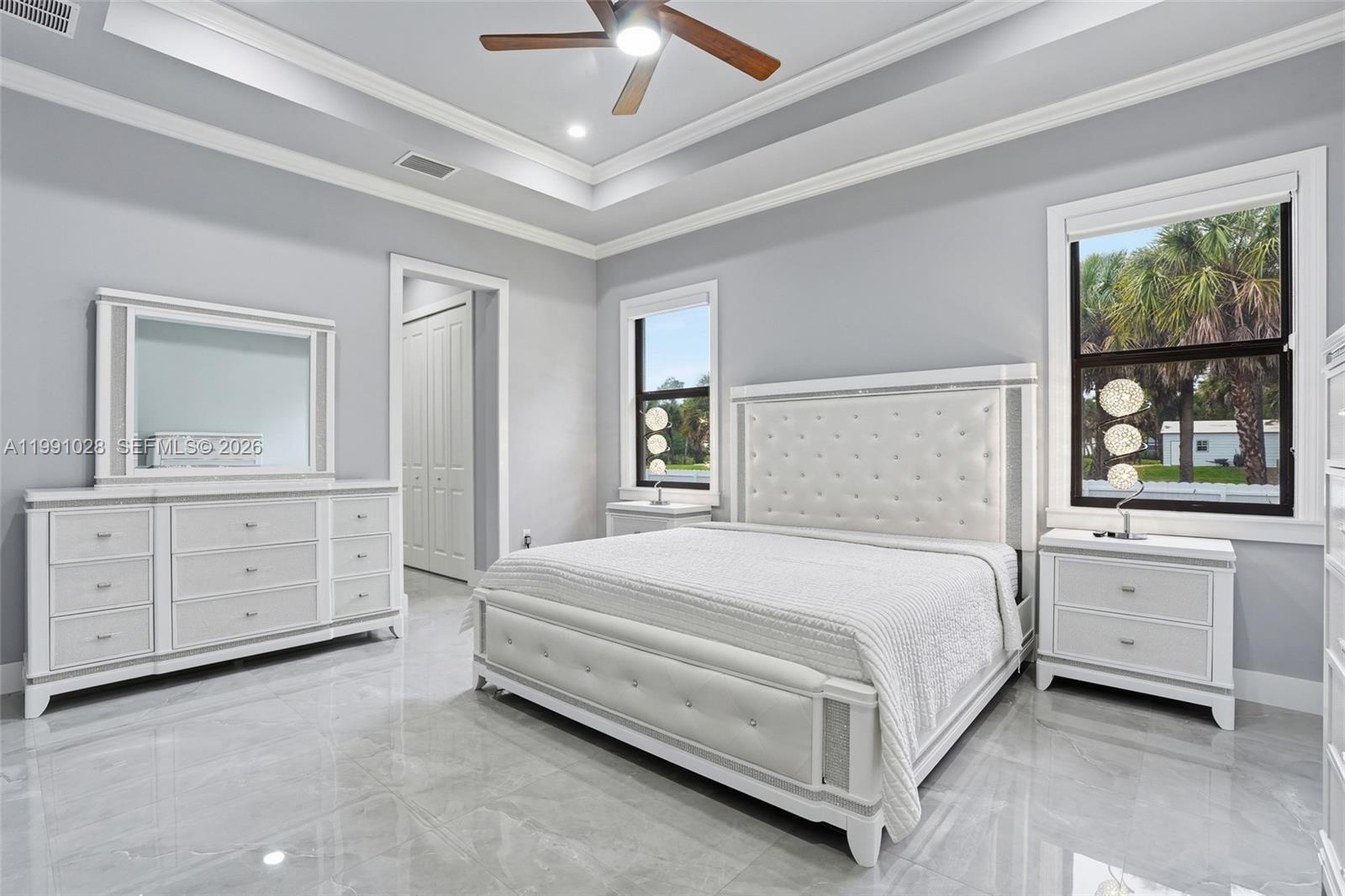 3043 18th Naples, FL 34120