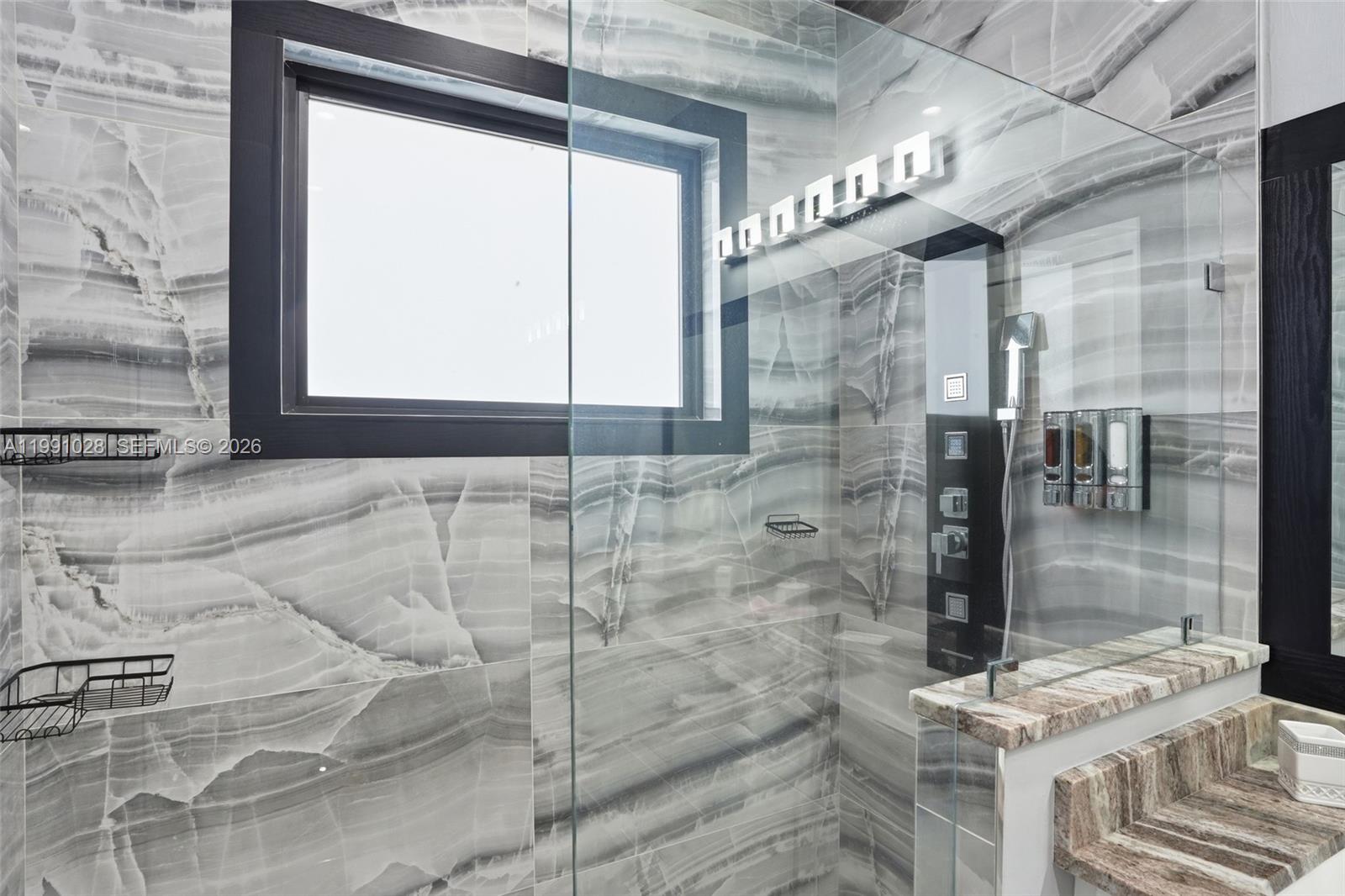 3043 18th Naples, FL 34120