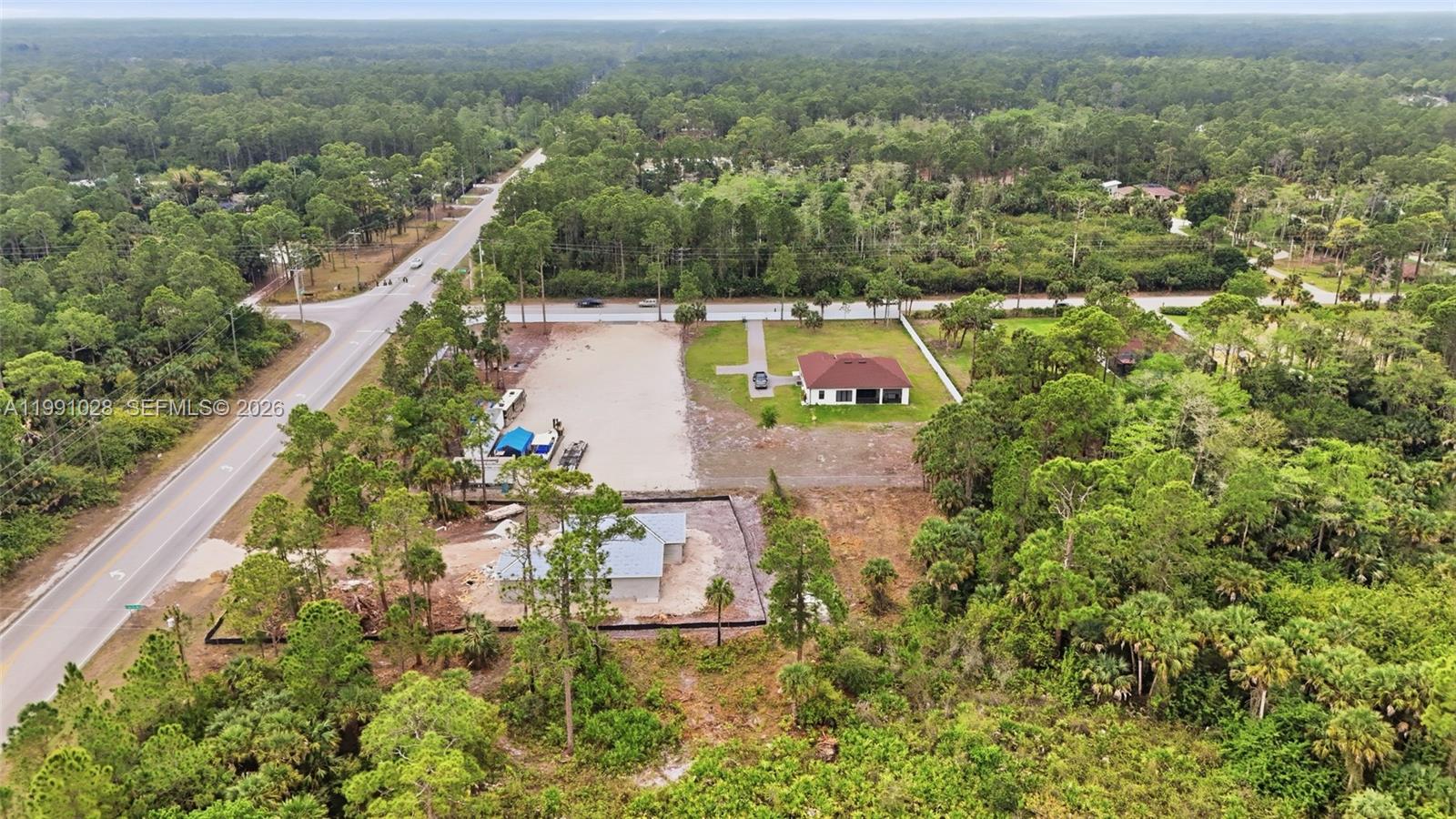 3043 18th Naples, FL 34120