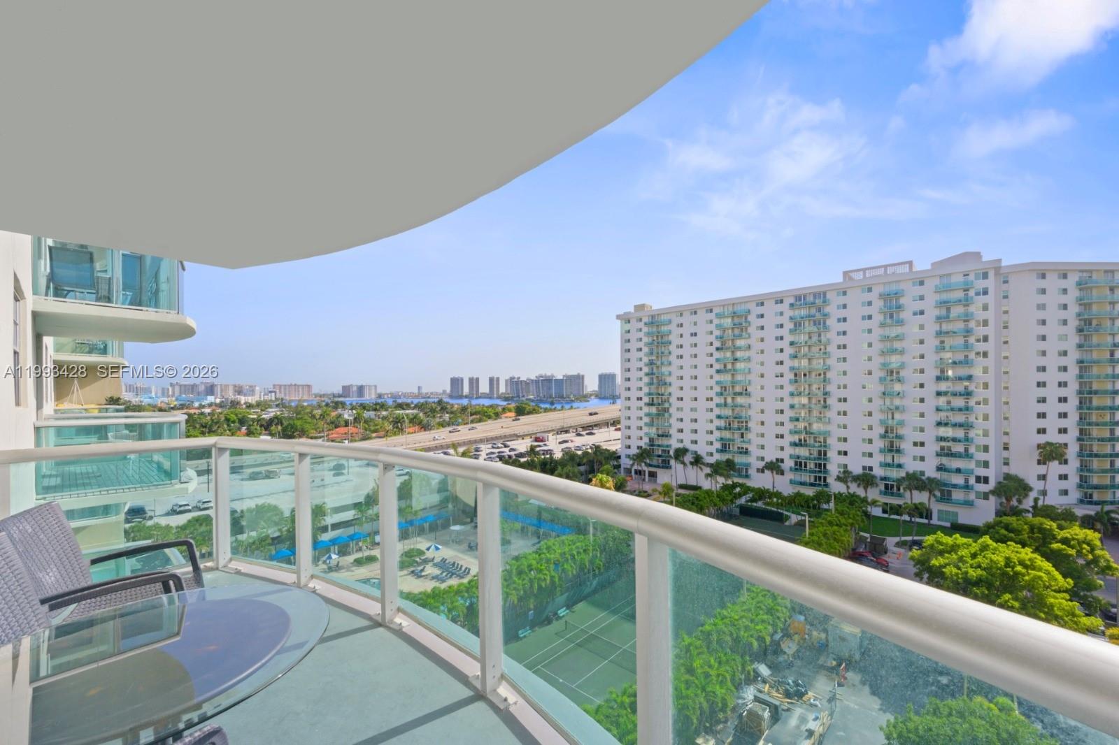 19370 Collins Ave #916