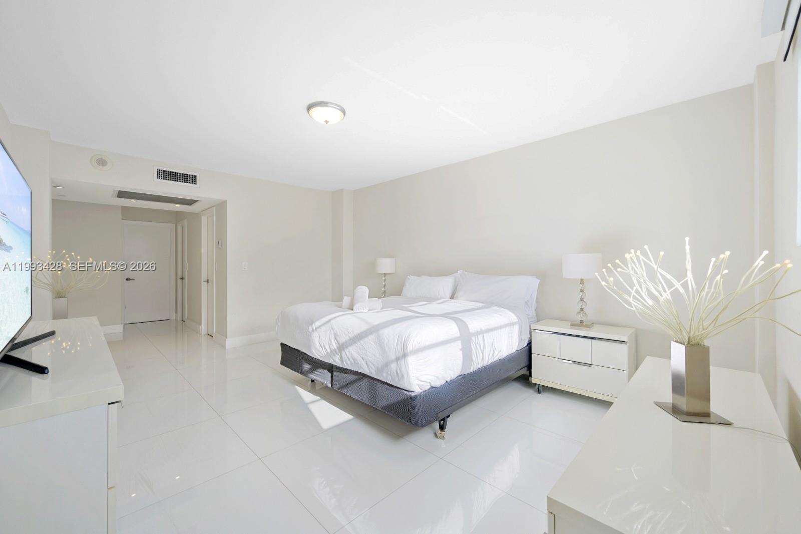 19370 Collins Ave #916 Sunny Isles Beach, FL 33160