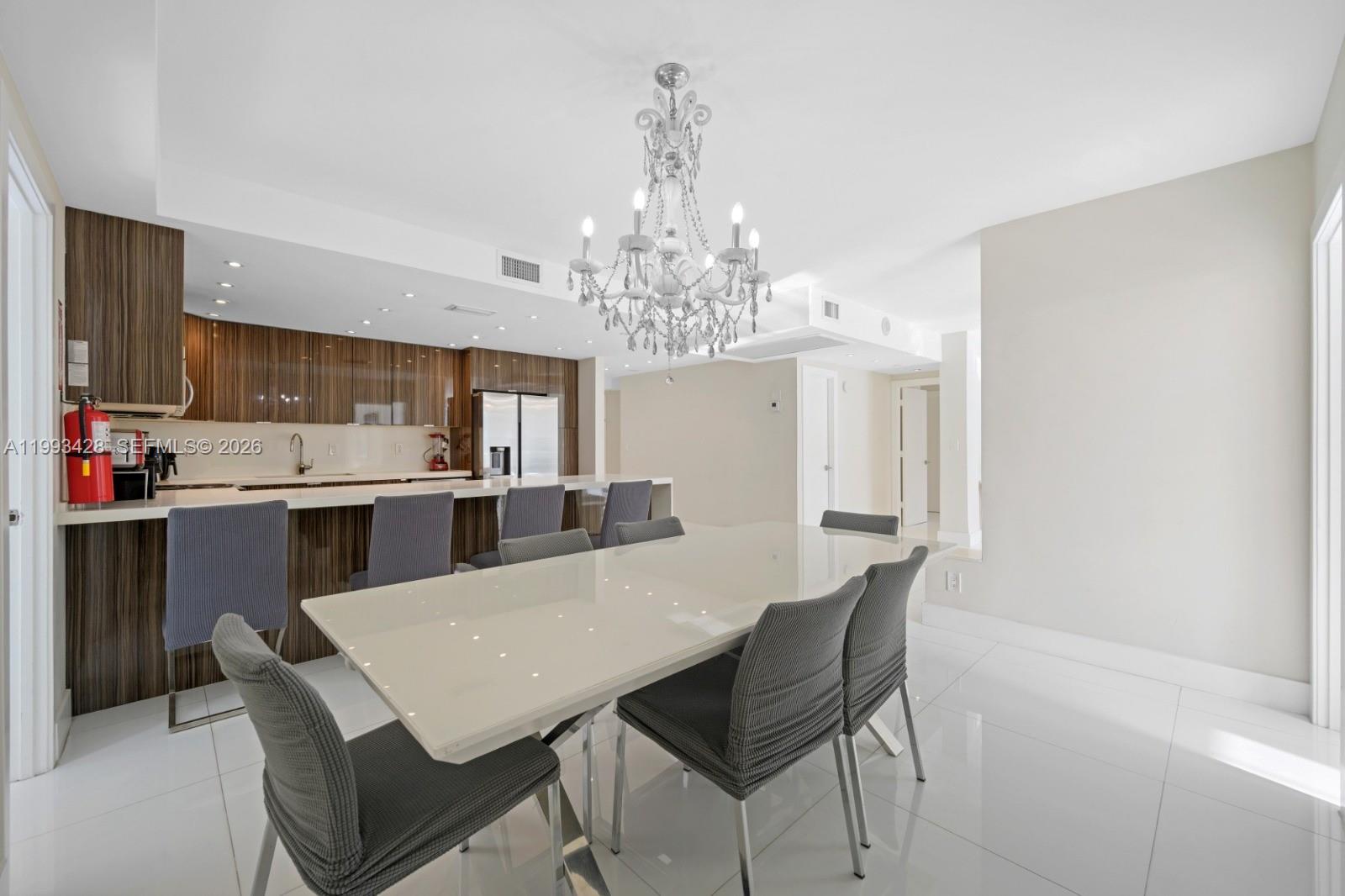 19370 Collins Ave #916 Sunny Isles Beach, FL 33160