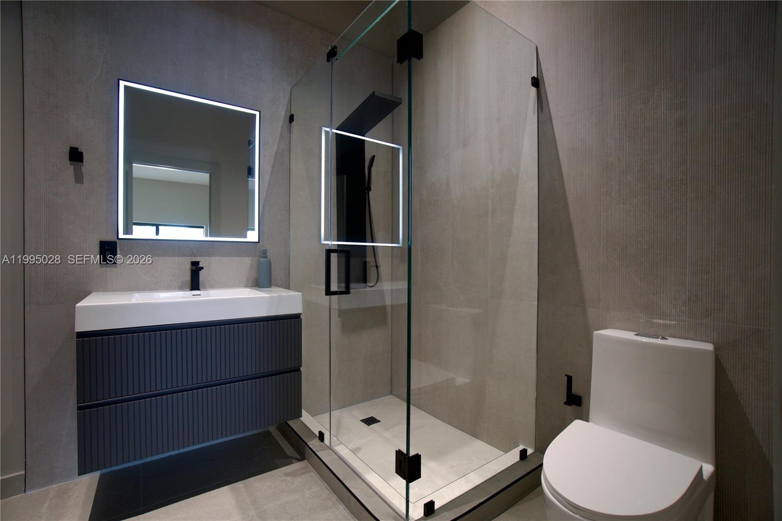 2155 SW 25th Ter Miami, FL 33133