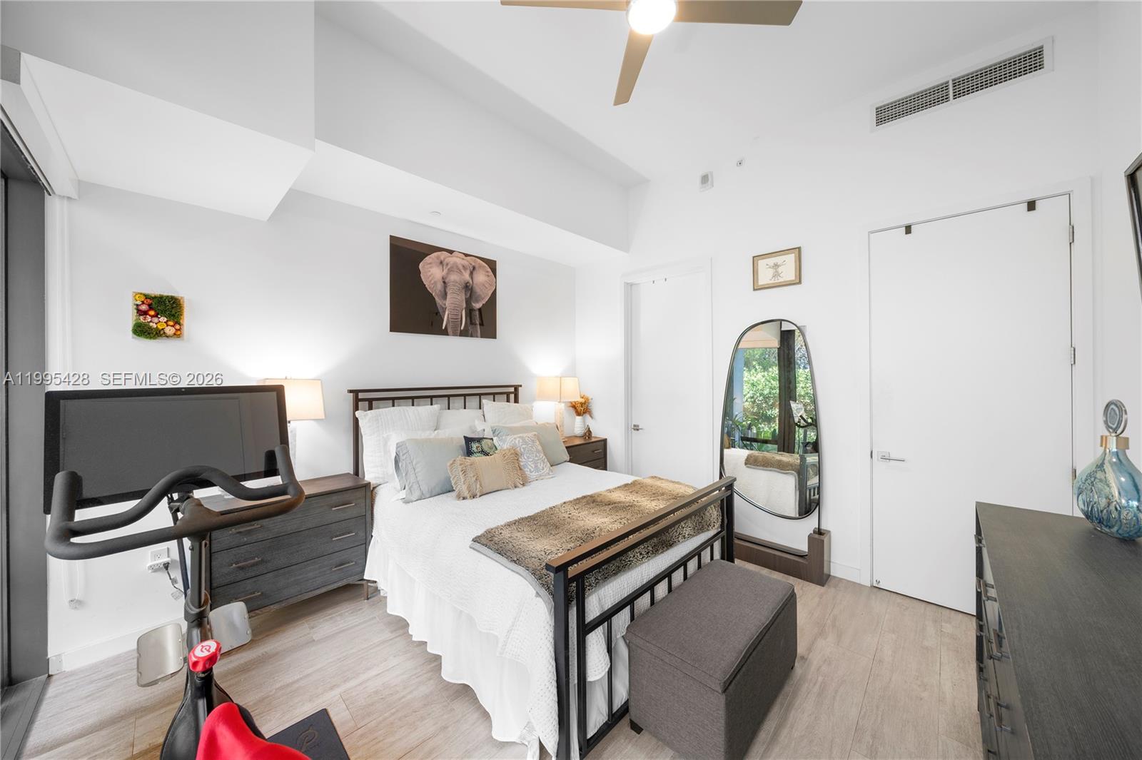 2831 S Bayshore Dr #406 Miami, FL 33133