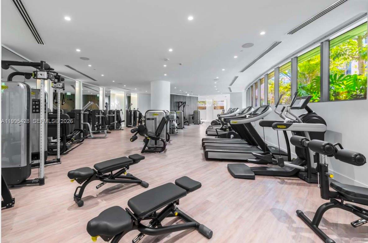 2831 S Bayshore Dr #406 Miami, FL 33133