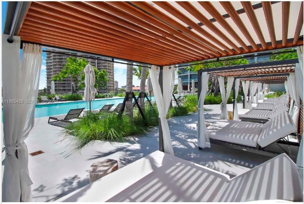 2831 S Bayshore Dr #406 Miami, FL 33133