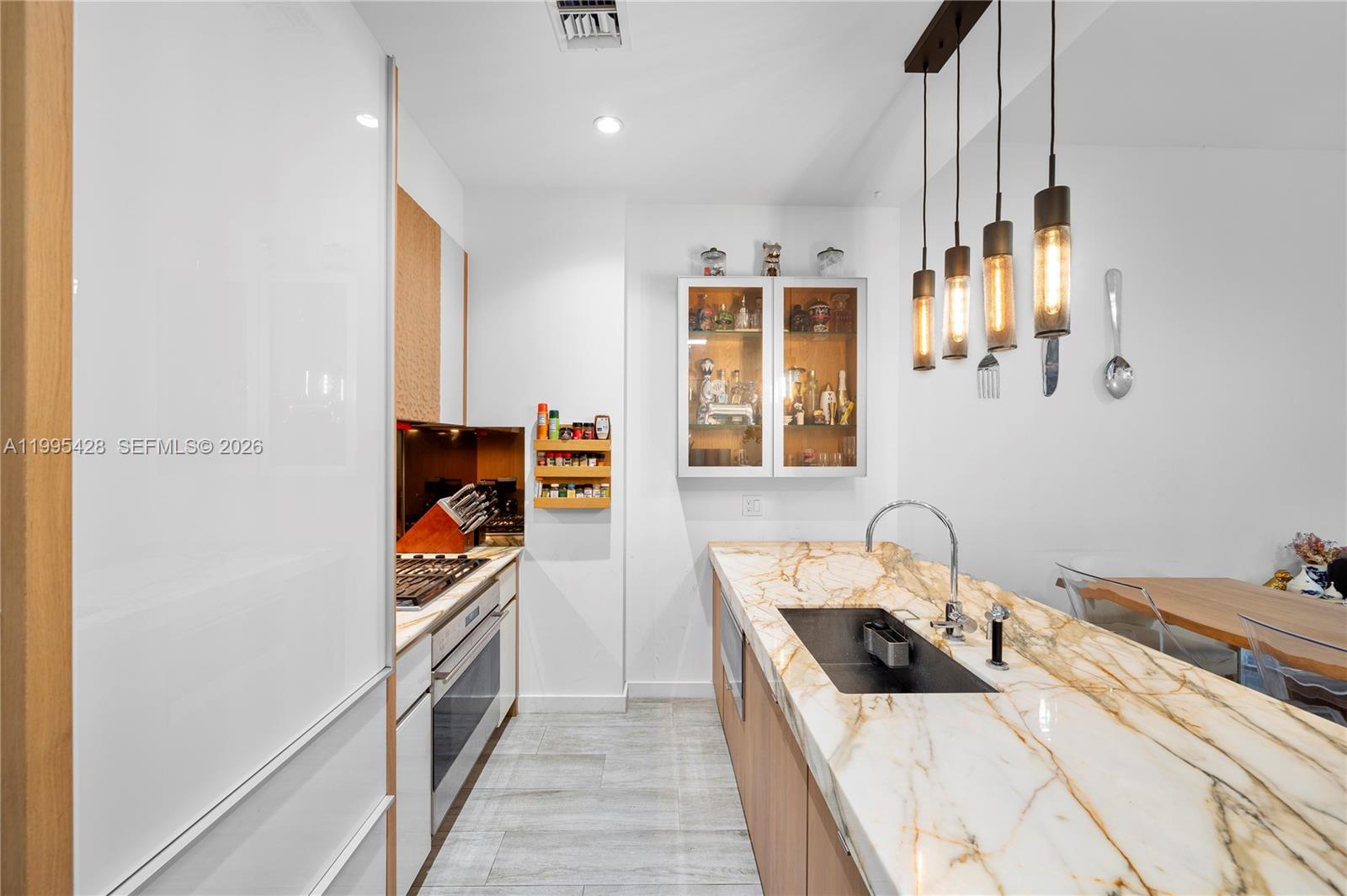 2831 S Bayshore Dr #406 Miami, FL 33133