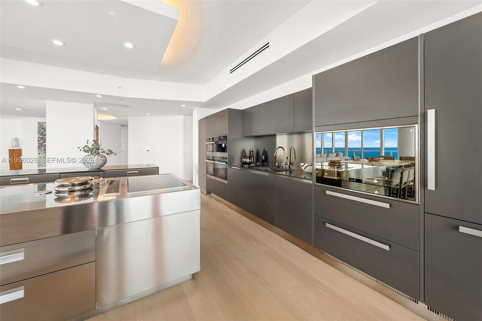 100 S Pointe Dr #1906/07 Miami Beach, FL 33139