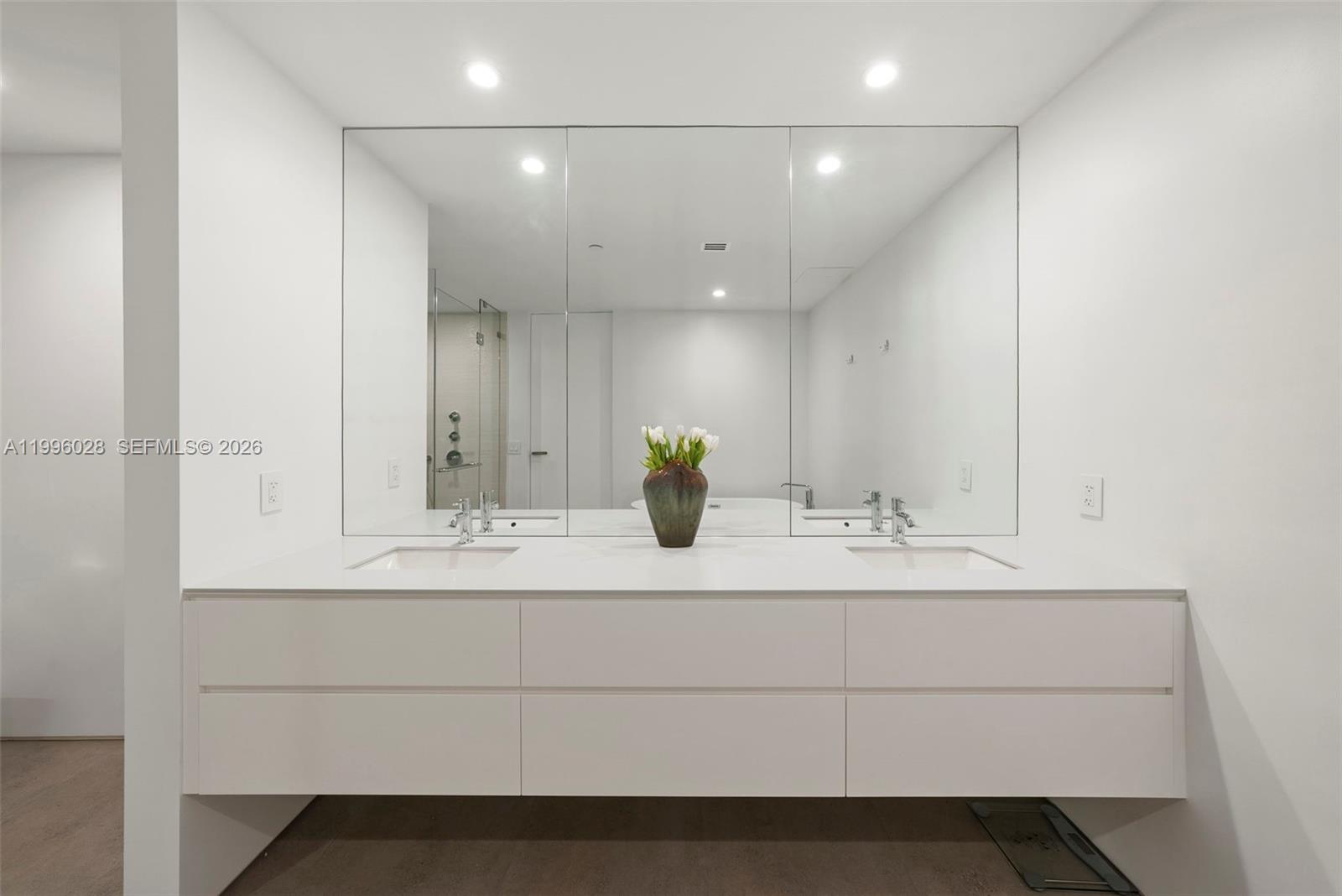 100 S Pointe Dr #1906/07 Miami Beach, FL 33139