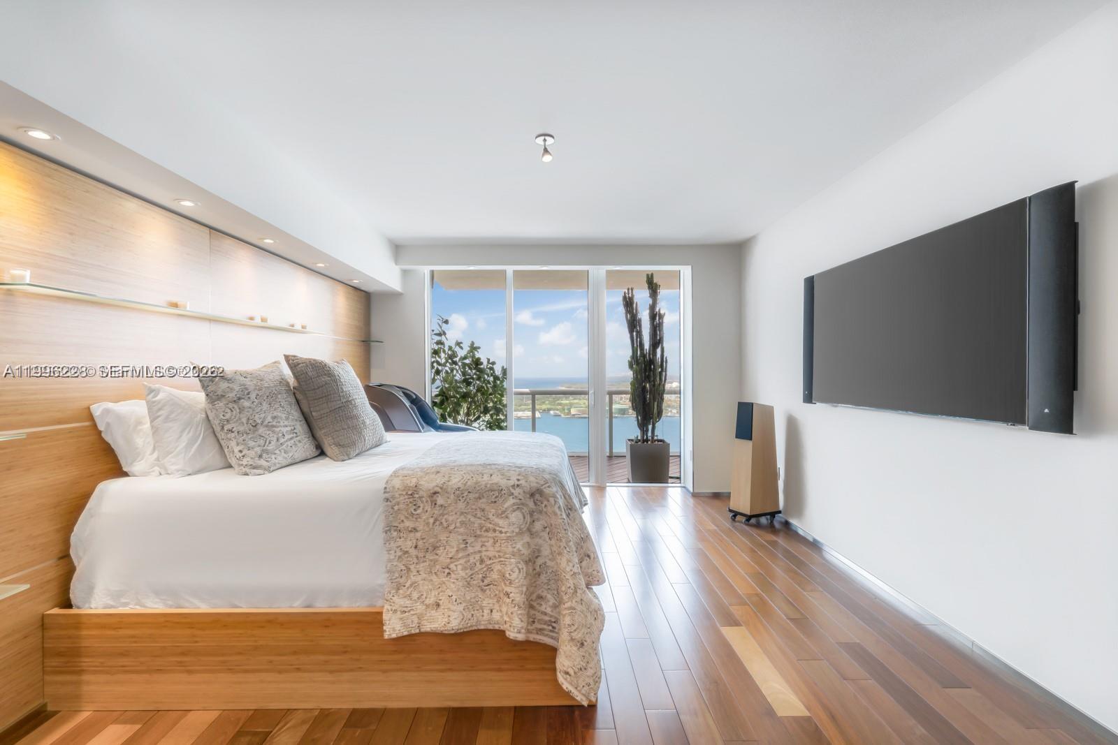 450 Alton Rd #3303 Miami Beach, FL 33139