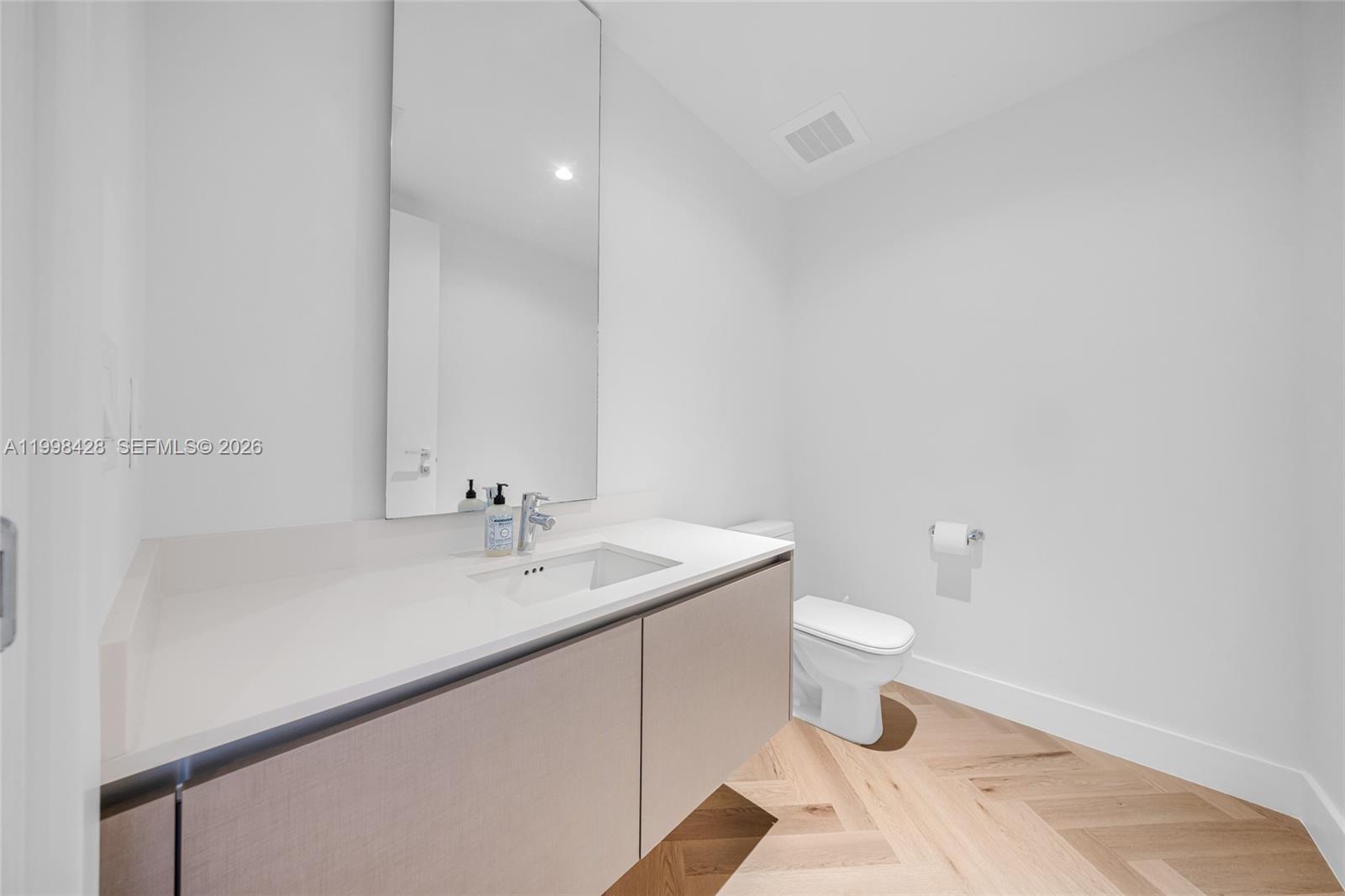 image Echo Aventura16