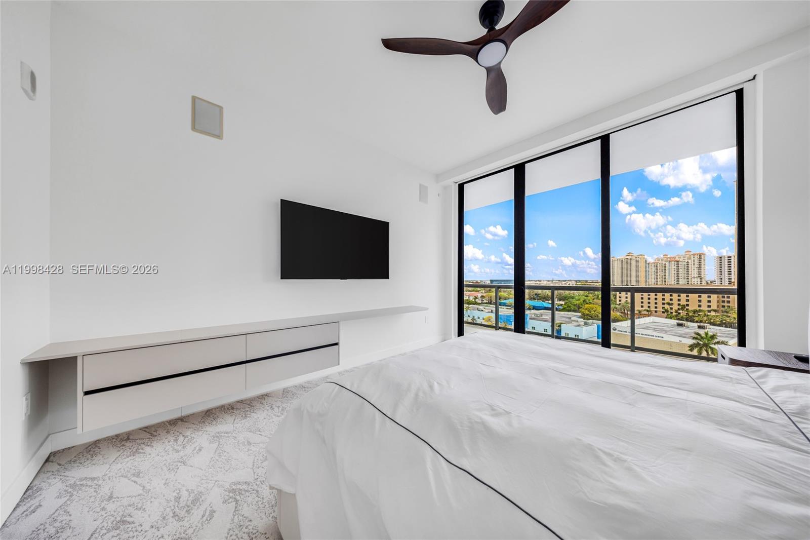 image Echo Aventura22