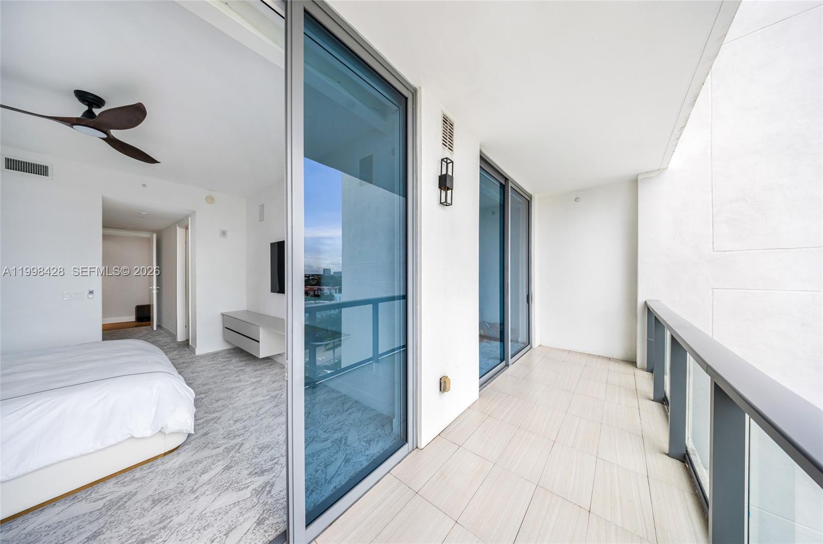 image Echo Aventura25