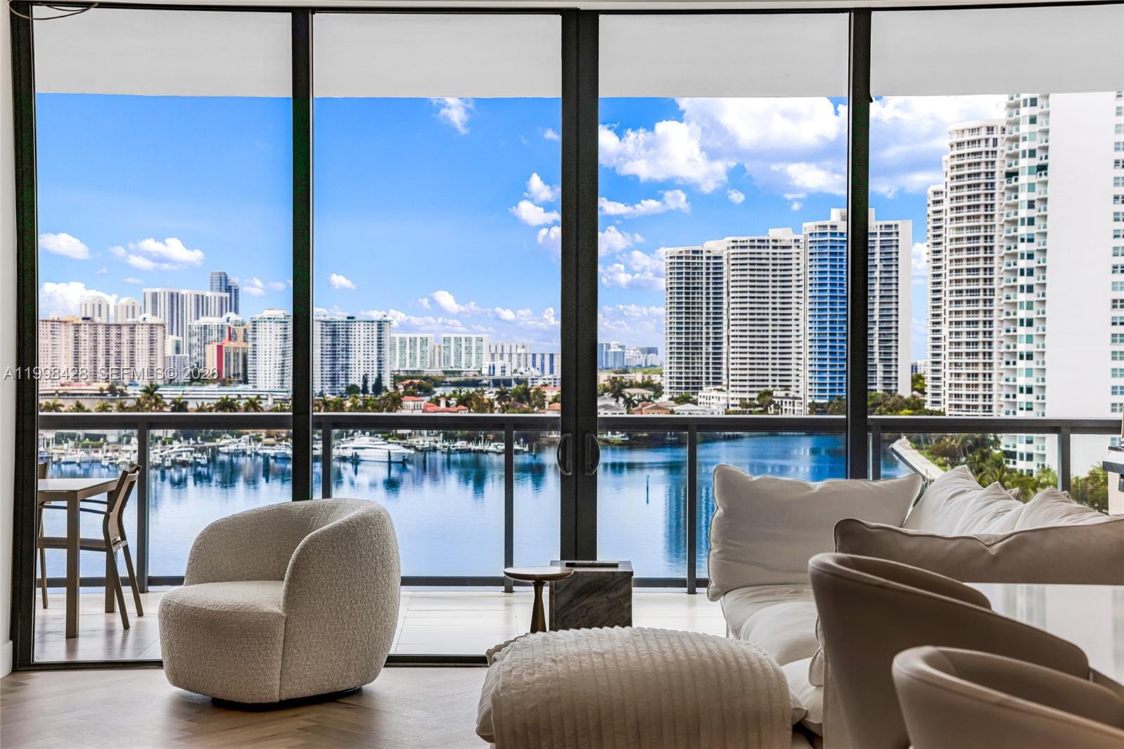 image Echo Aventura45