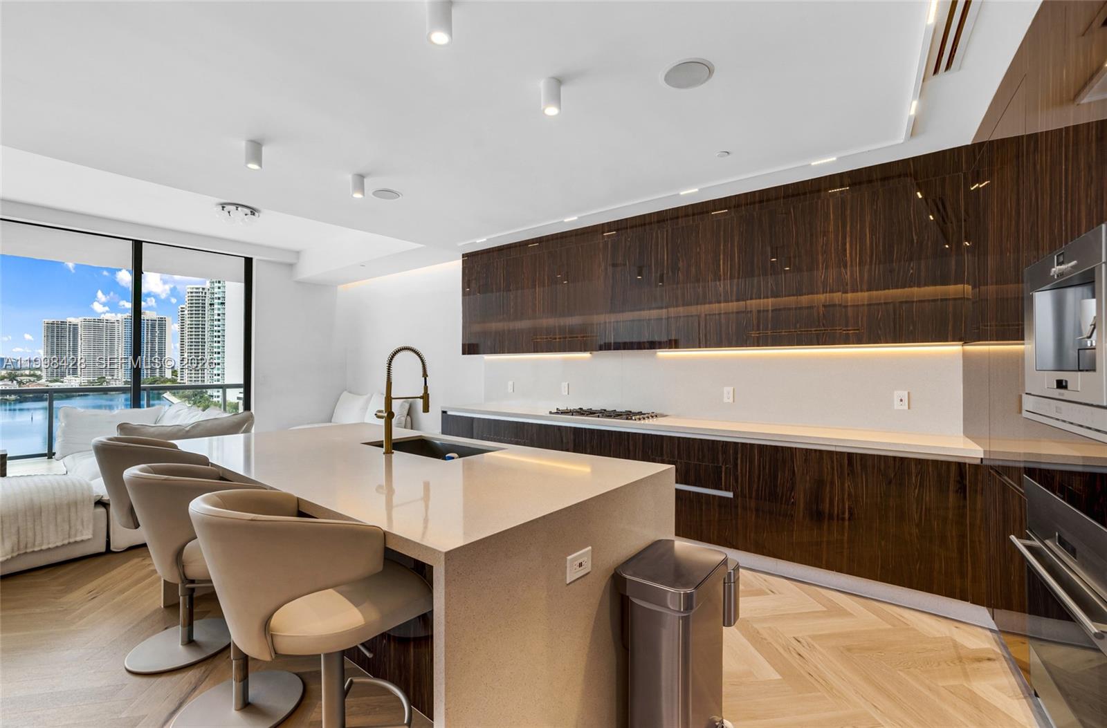 image Echo Aventura4