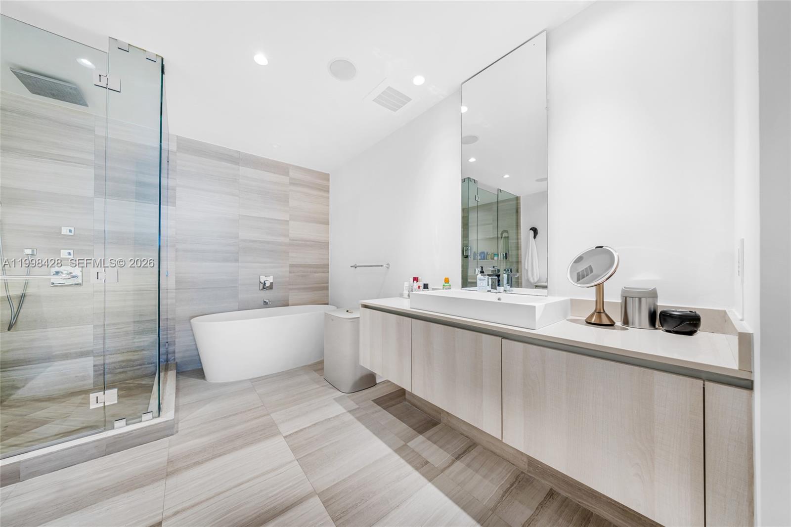 image Echo Aventura51