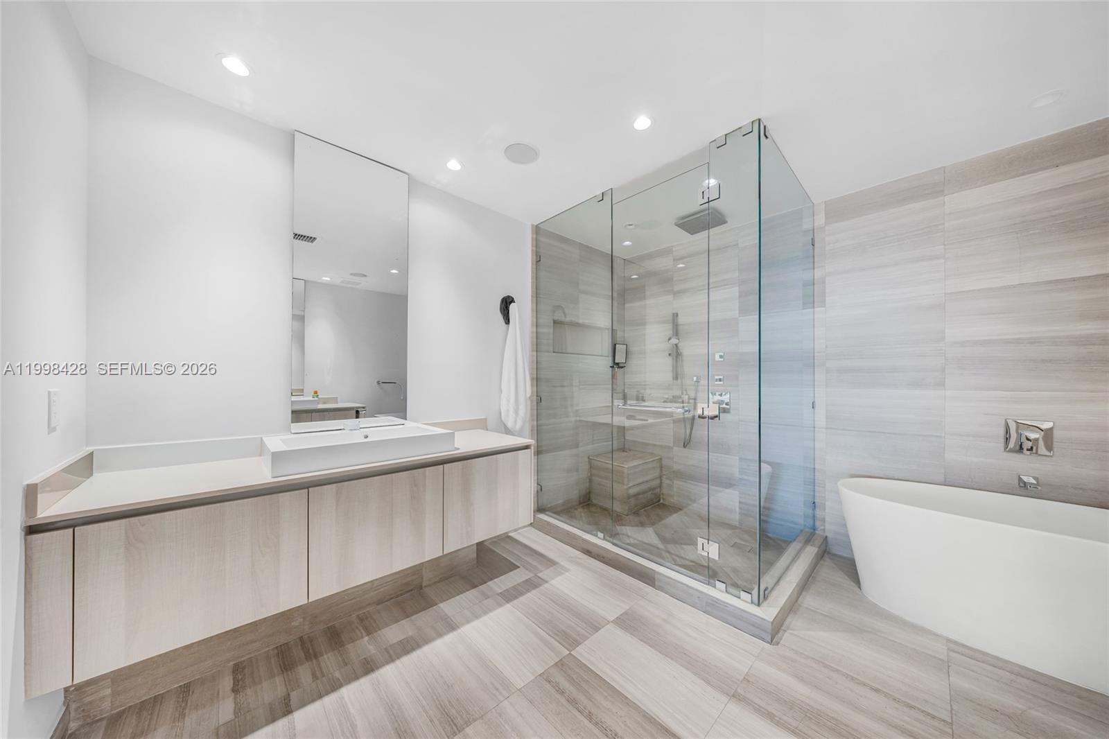 image Echo Aventura53