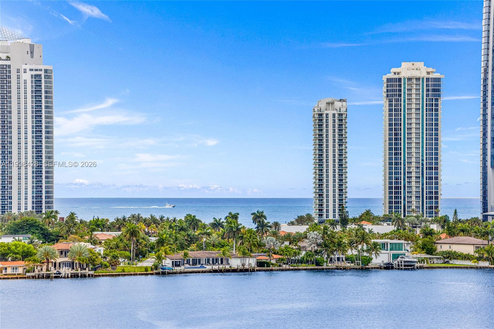 image Echo Aventura72