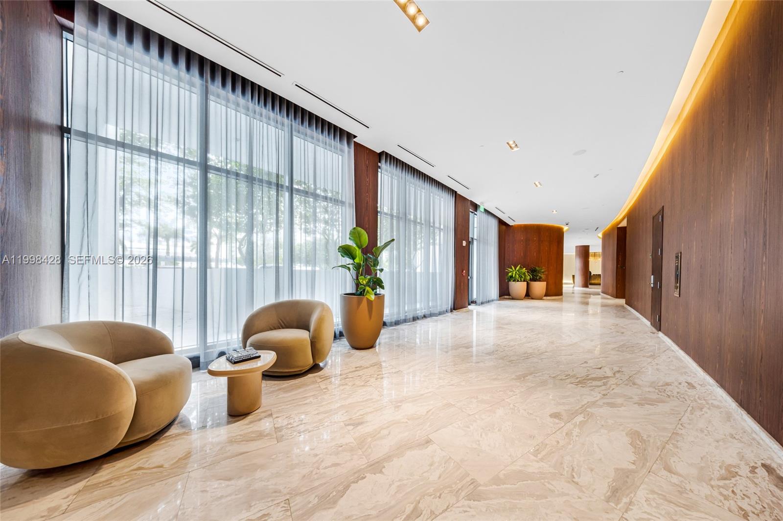 image Echo Aventura74