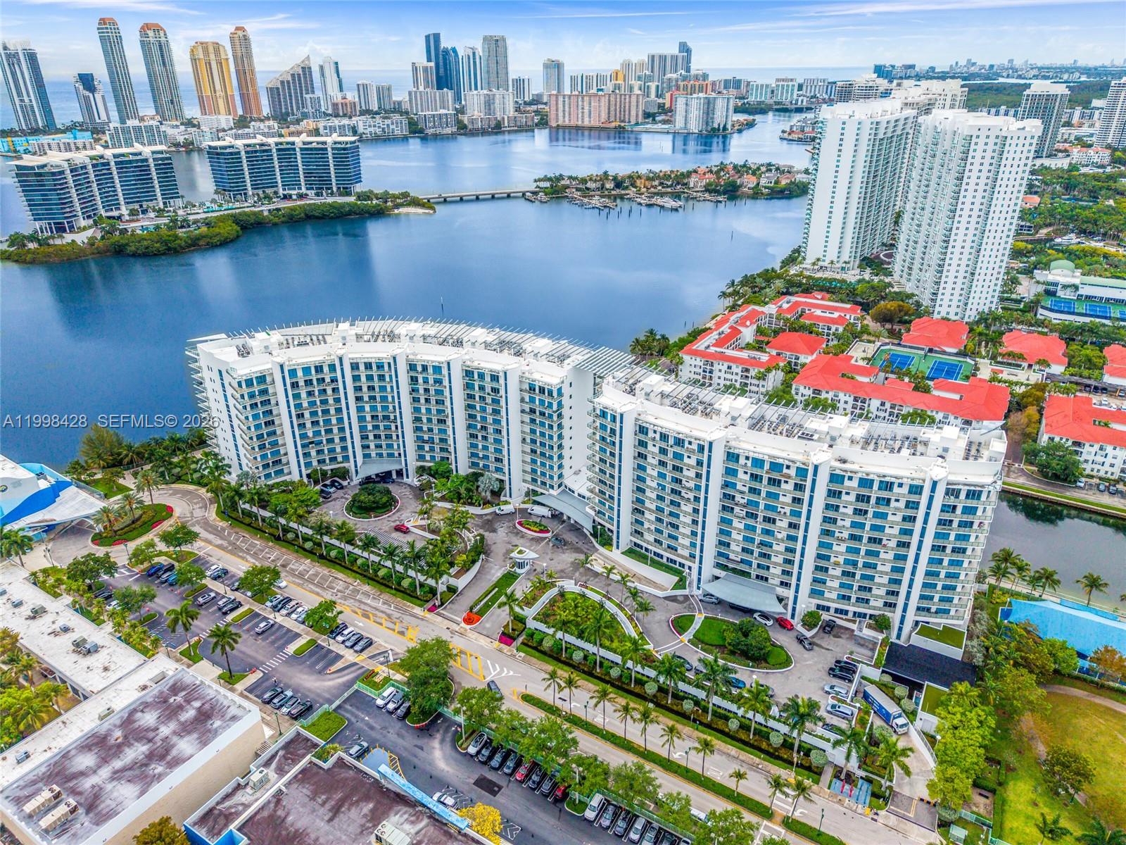 image Echo Aventura81