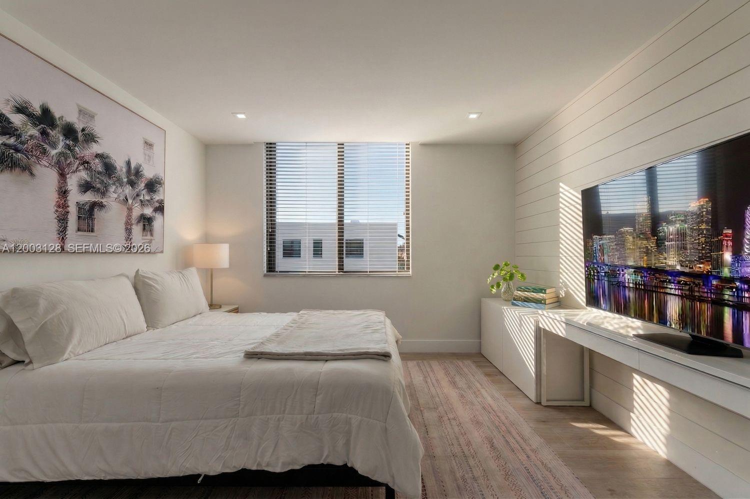 1300 Ponce De Leon Blvd #815 Coral Gables, FL 33134