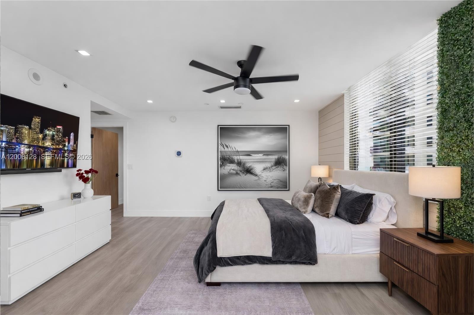 1300 Ponce De Leon Blvd #815 Coral Gables, FL 33134