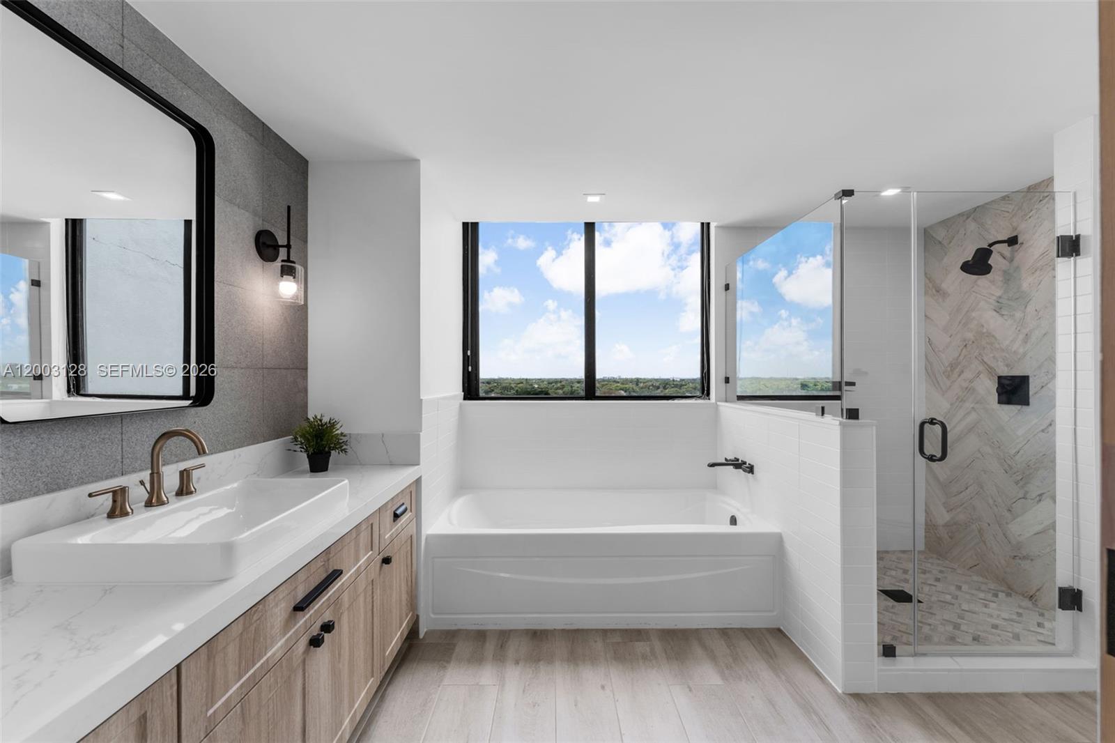 1300 Ponce De Leon Blvd #815 Coral Gables, FL 33134