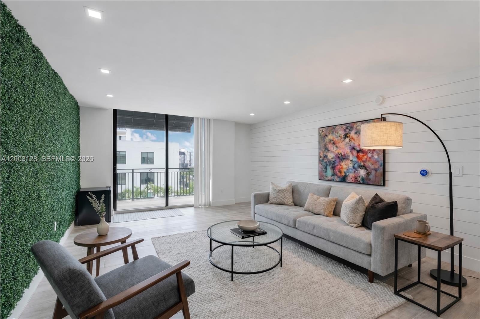 1300 Ponce De Leon Blvd #815 Coral Gables, FL 33134