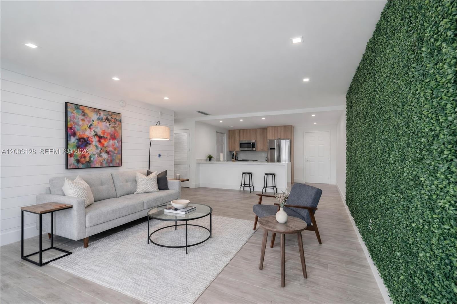 1300 Ponce De Leon Blvd #815 Coral Gables, FL 33134