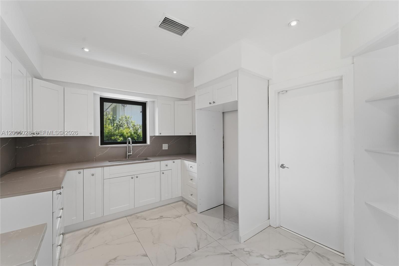 1020 NE 98th St Miami Shores, FL 33138