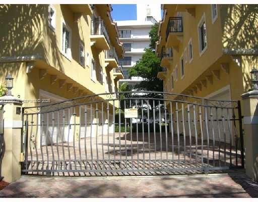 2919 Coconut Ave #4