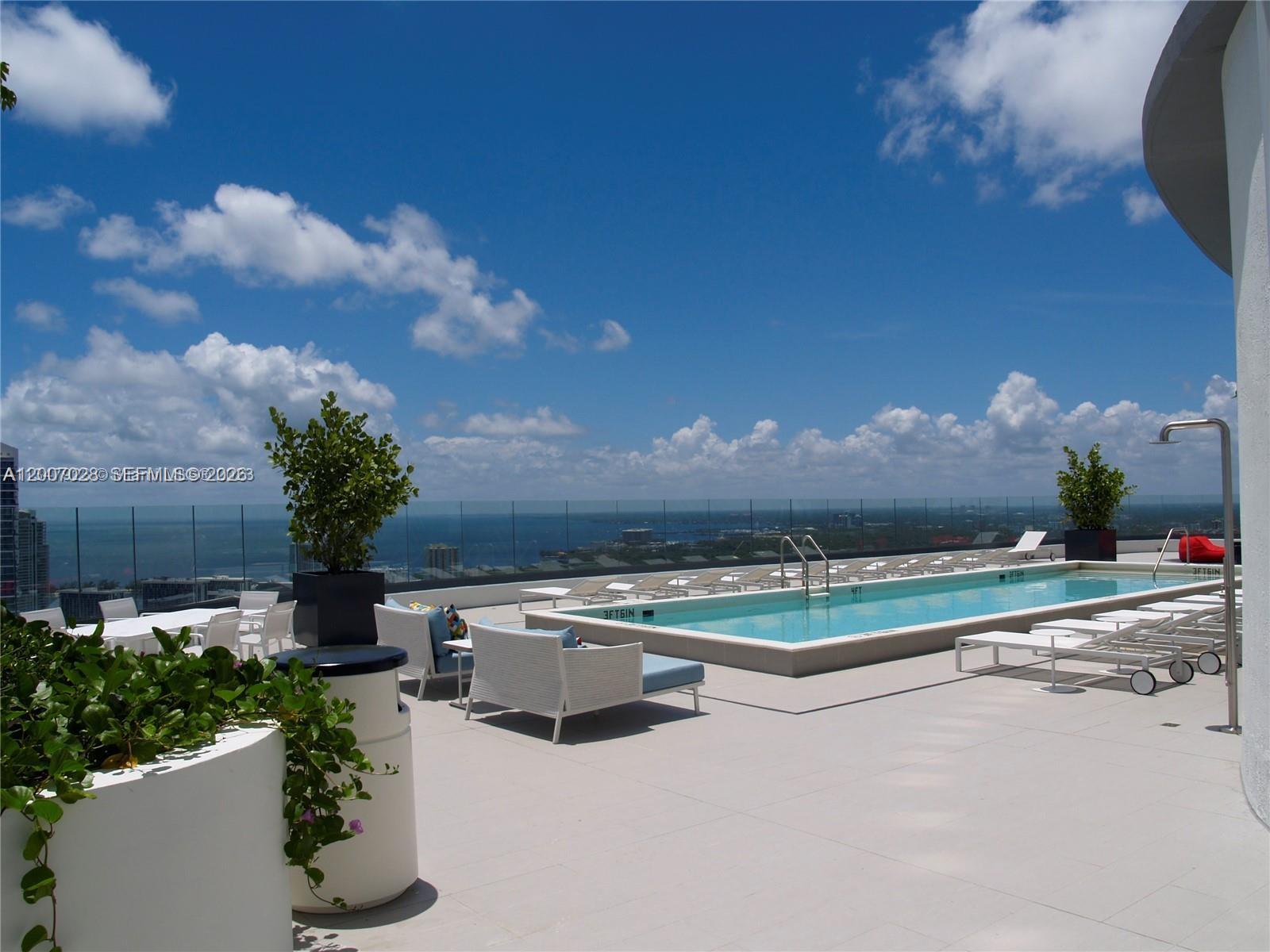 image Brickell Heights West11