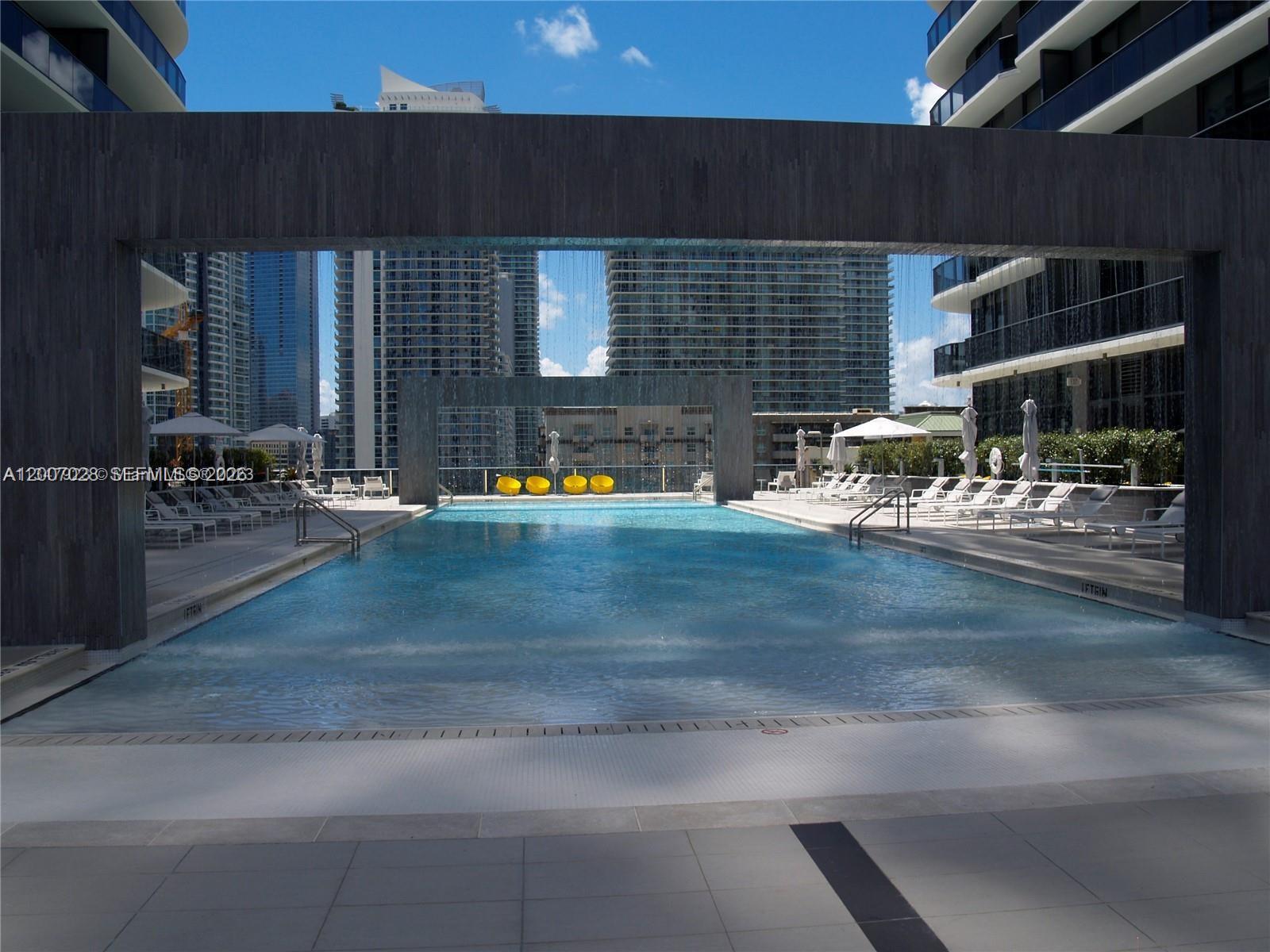 image Brickell Heights West12