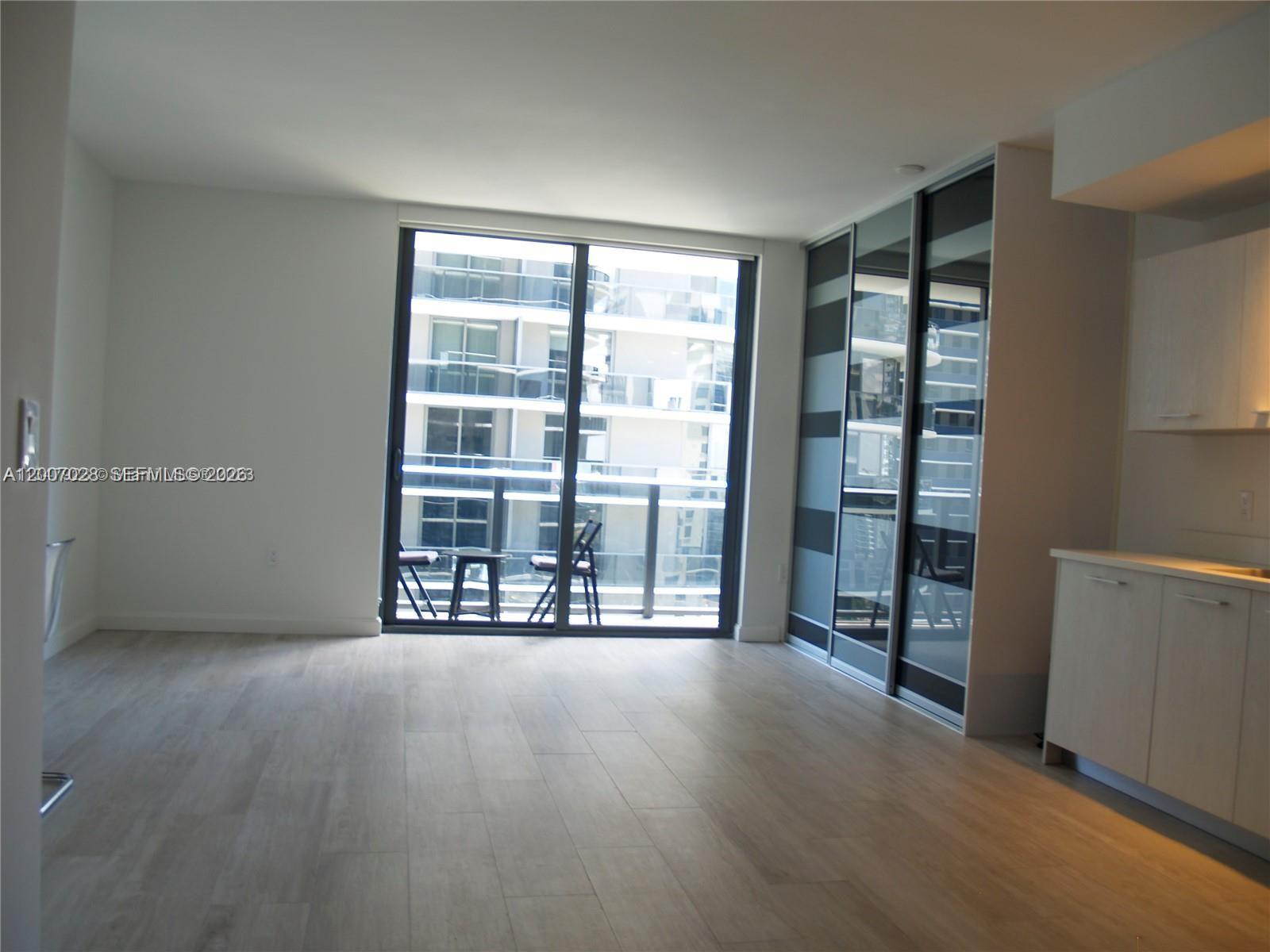 image Brickell Heights West1