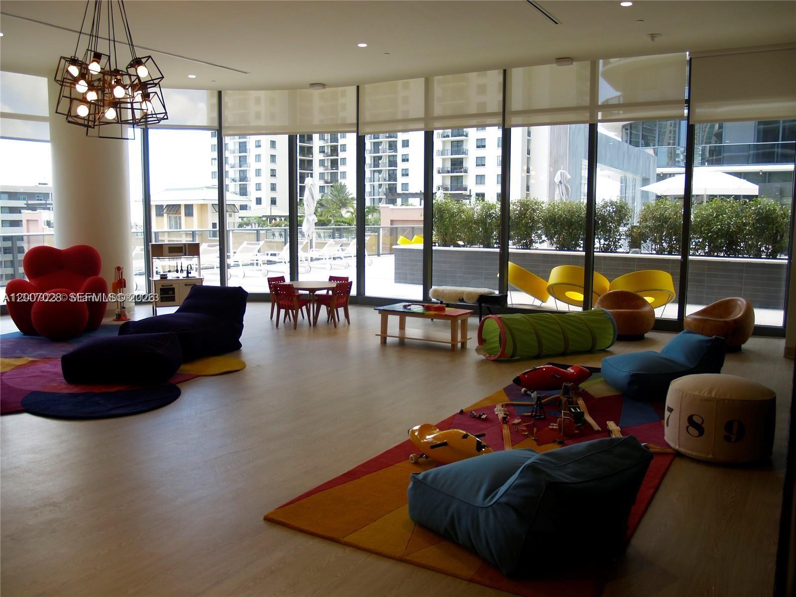 image Brickell Heights West19