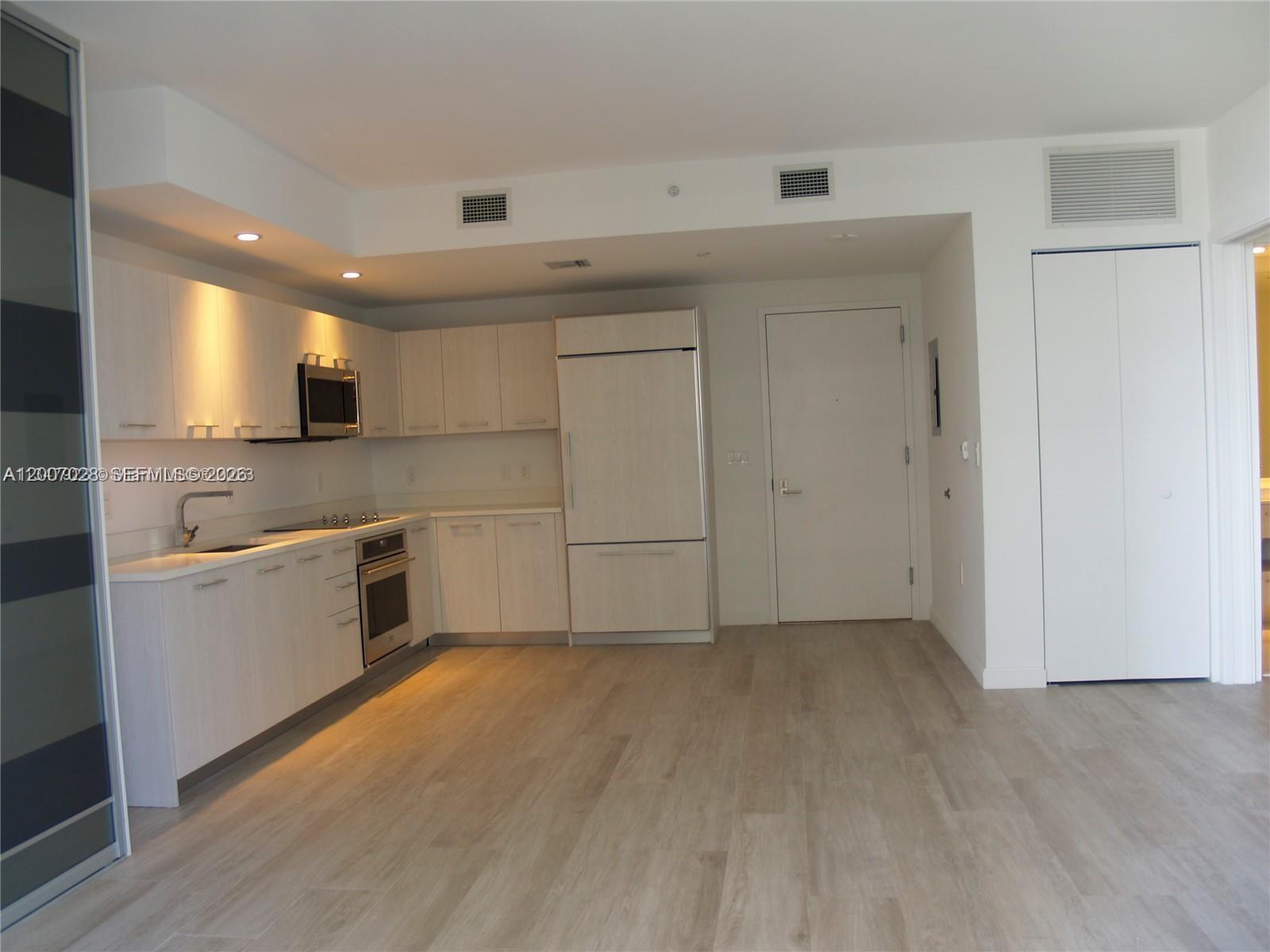image Brickell Heights West7