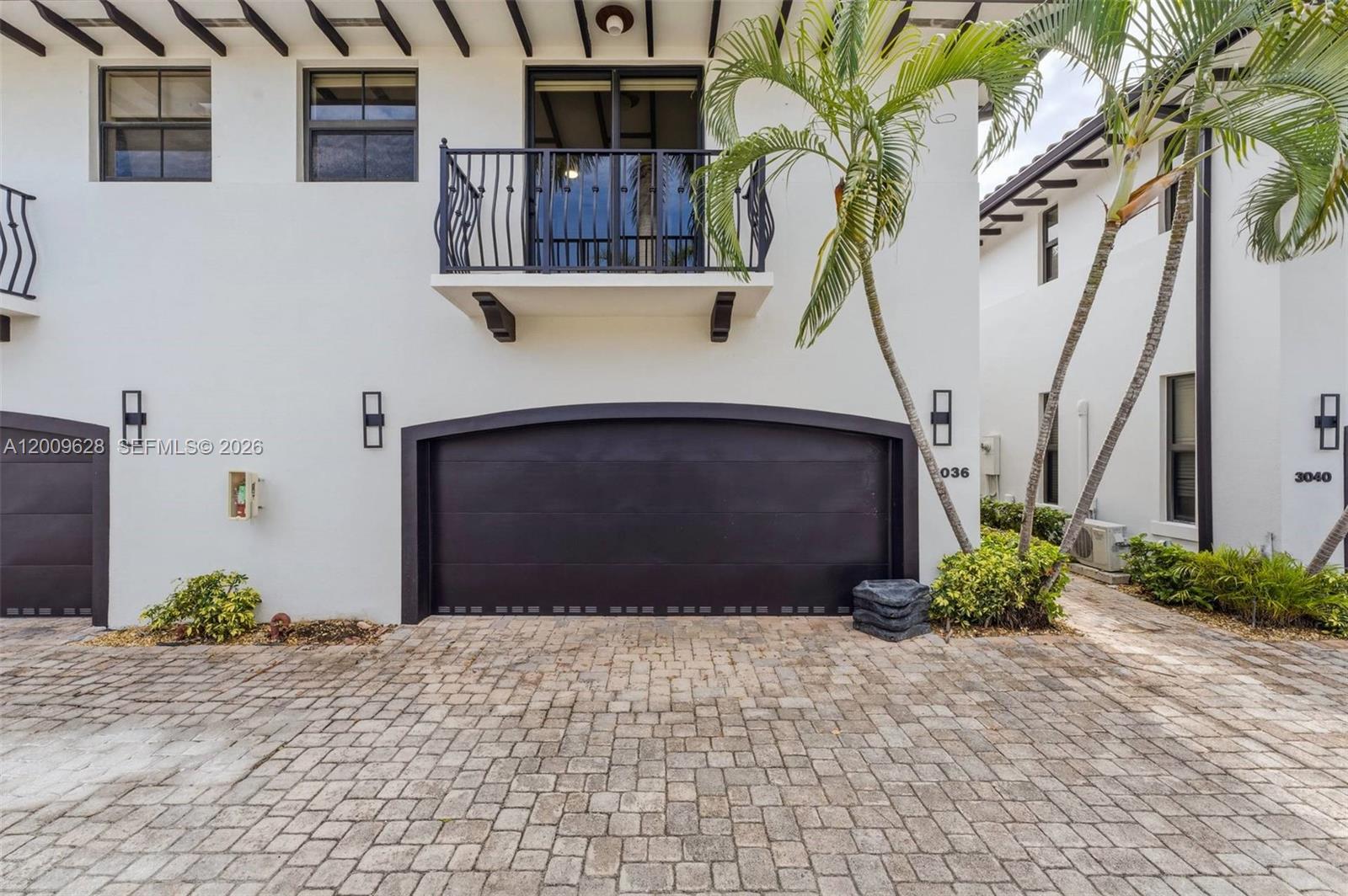 3036 Mcdonald St Miami, FL 33133