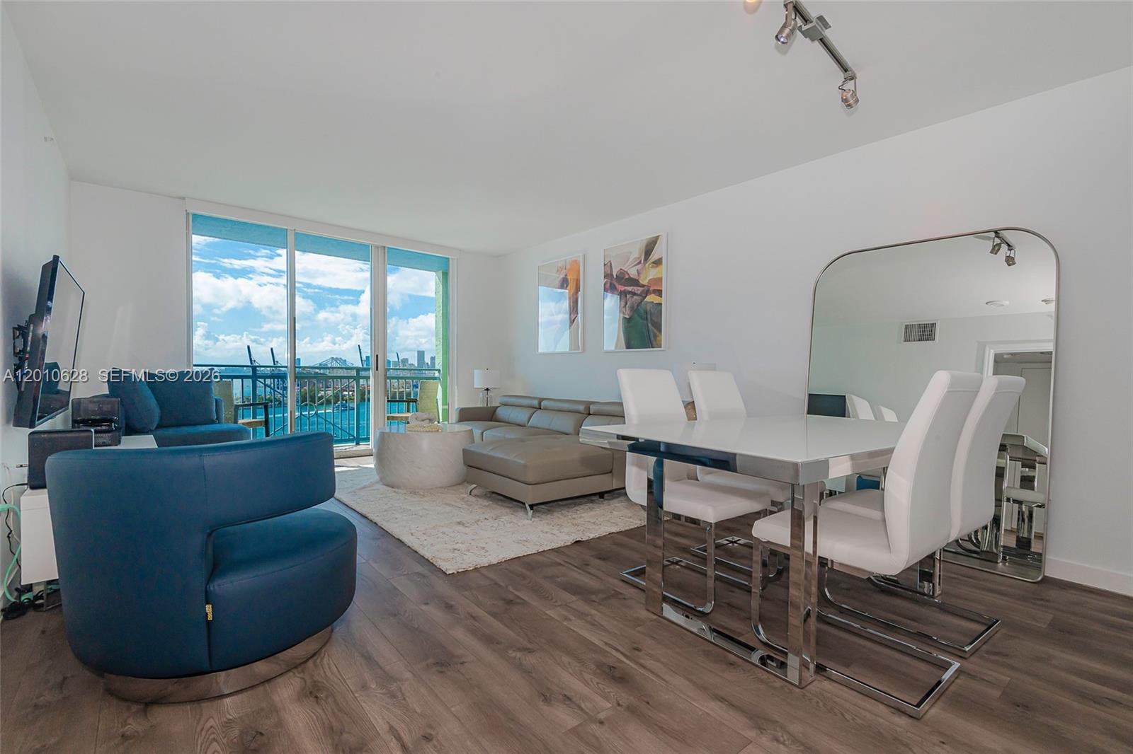 90 Alton Rd #2106 Miami Beach, FL 33139