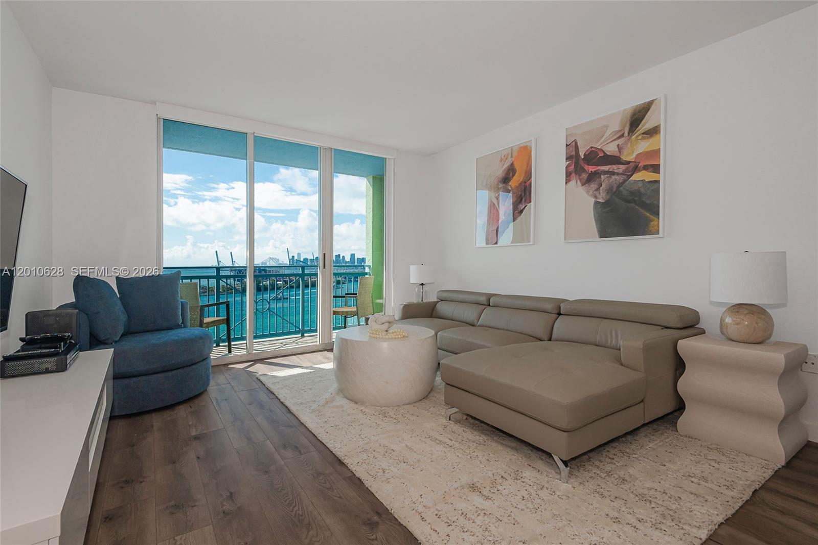90 Alton Rd #2106 Miami Beach, FL 33139